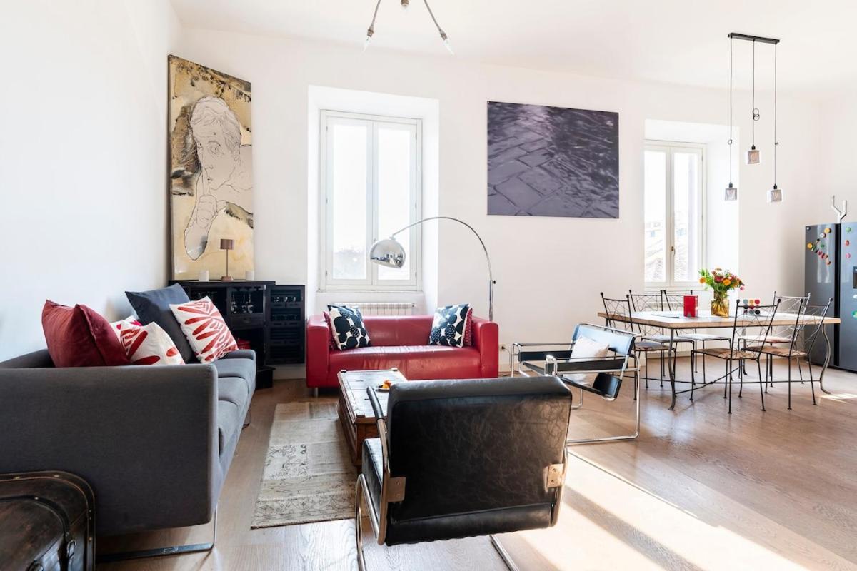 Principe House, Rome, 3 Bedroom 2 Bath, Elegant Full Of Light Appartement
