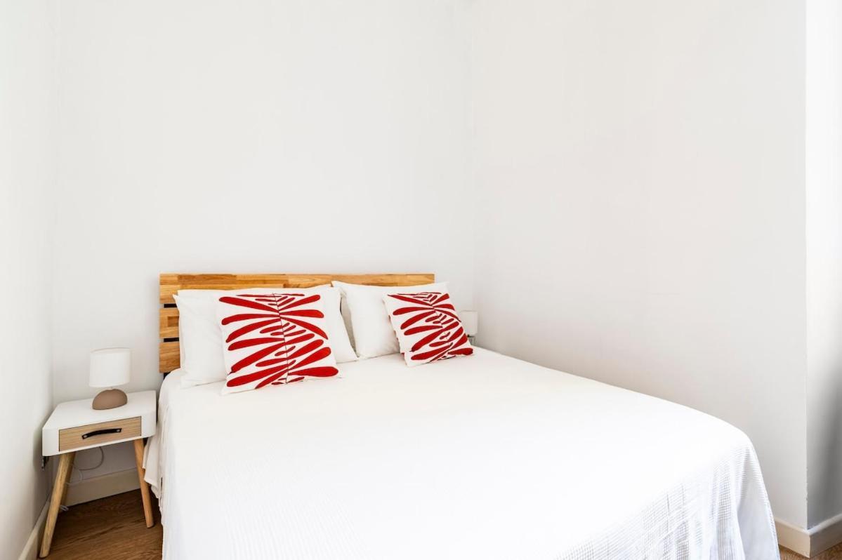 Principe House, Rome, 3 Bedroom 2 Bath, Elegant Full Of Light Appartement
