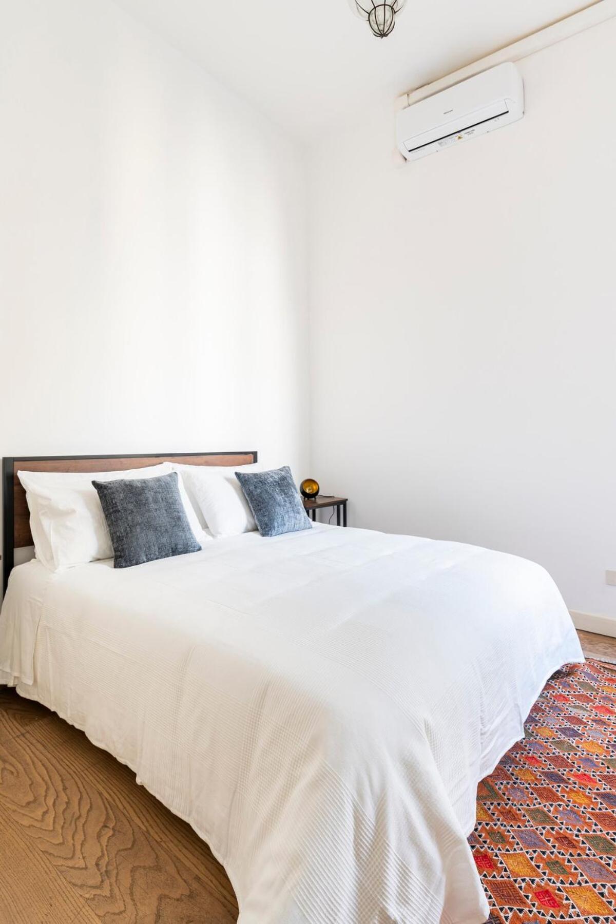 Appartement Principe House, Rome, 3 Bedroom 2 Bath, Elegant Full Of Light Rome